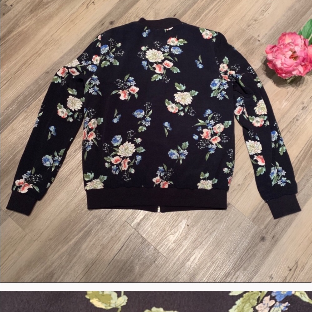 Bomber jacket - Picture 2 of 5